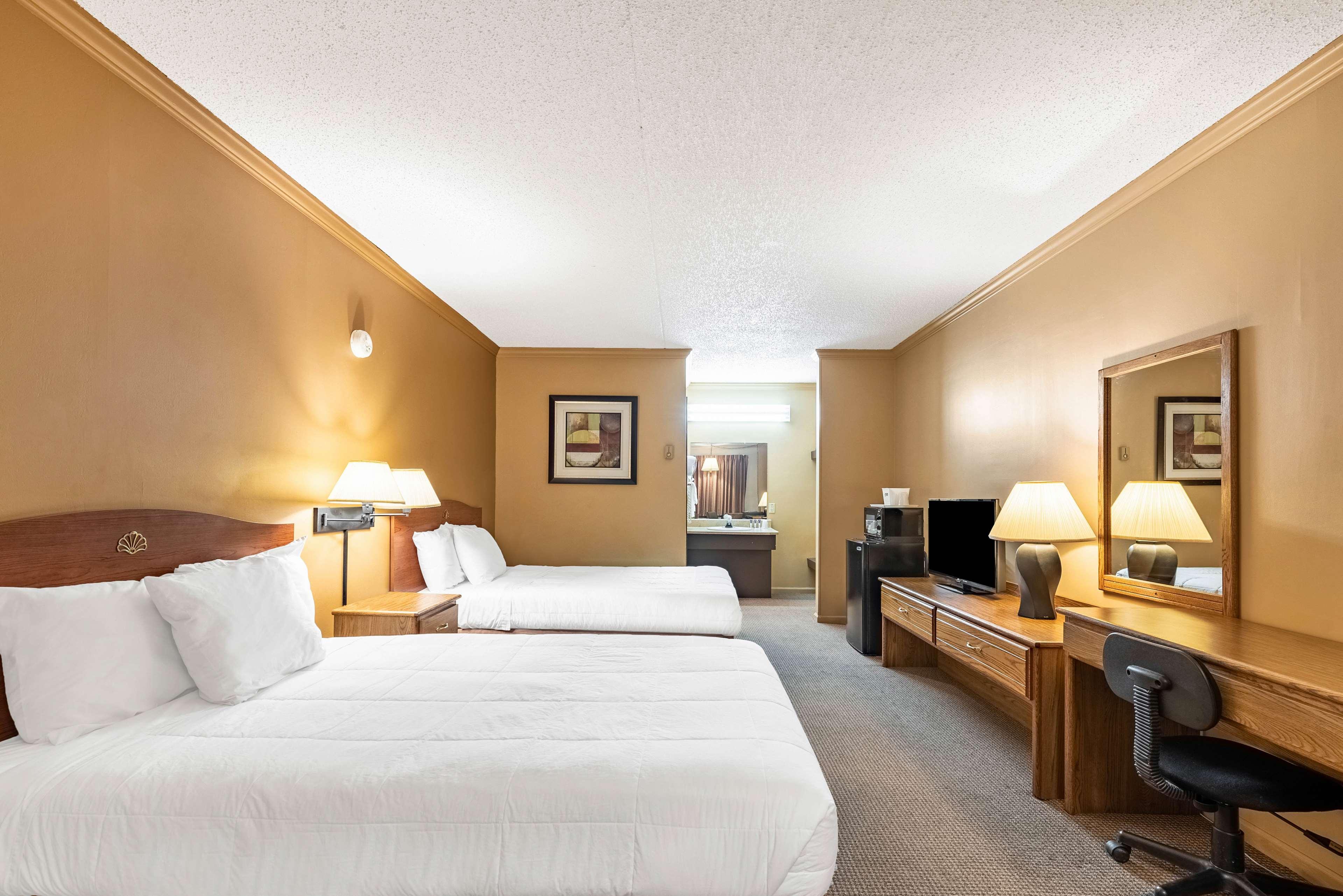 Americas Best Value Inn St. Marys Buitenkant foto