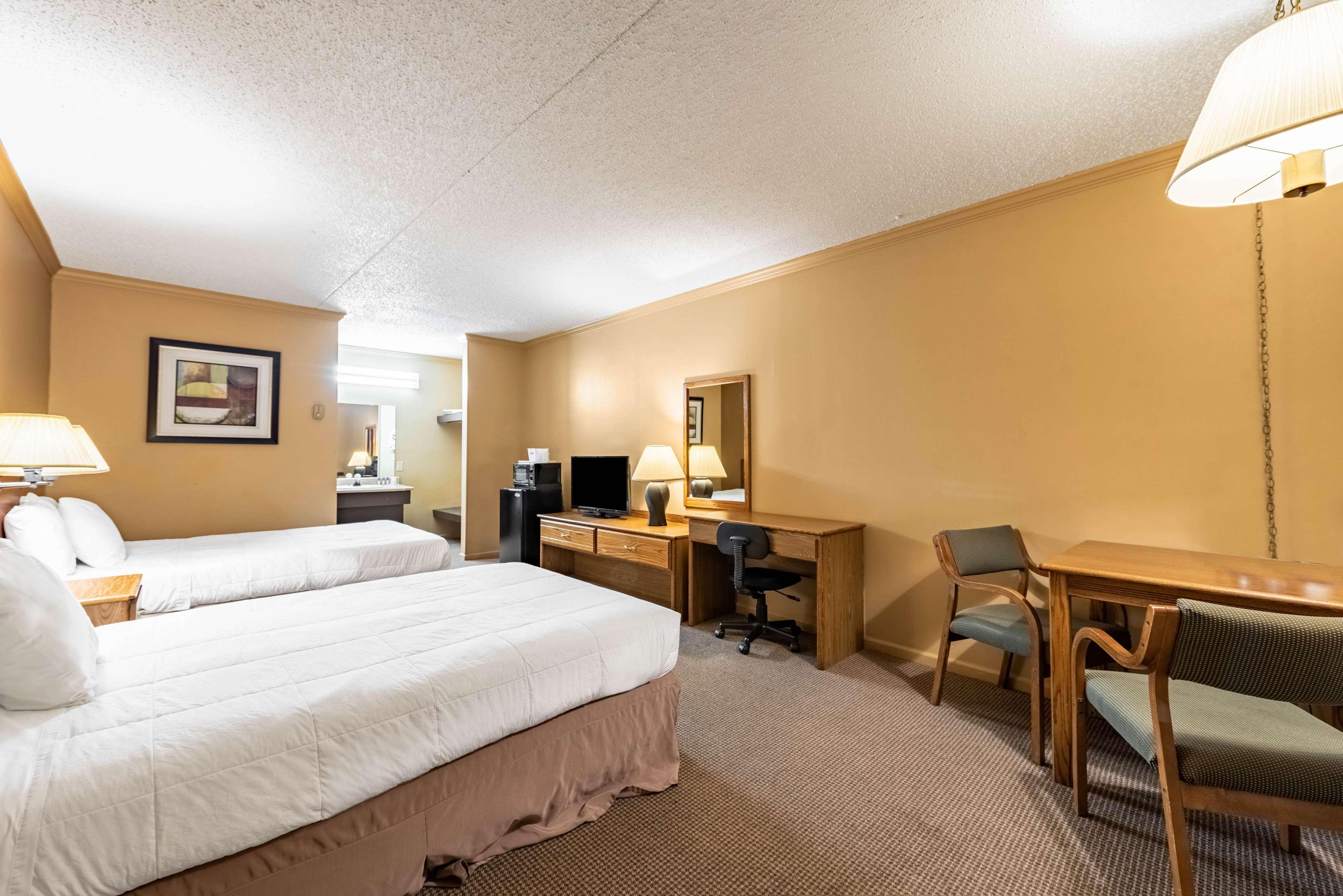 Americas Best Value Inn St. Marys Buitenkant foto