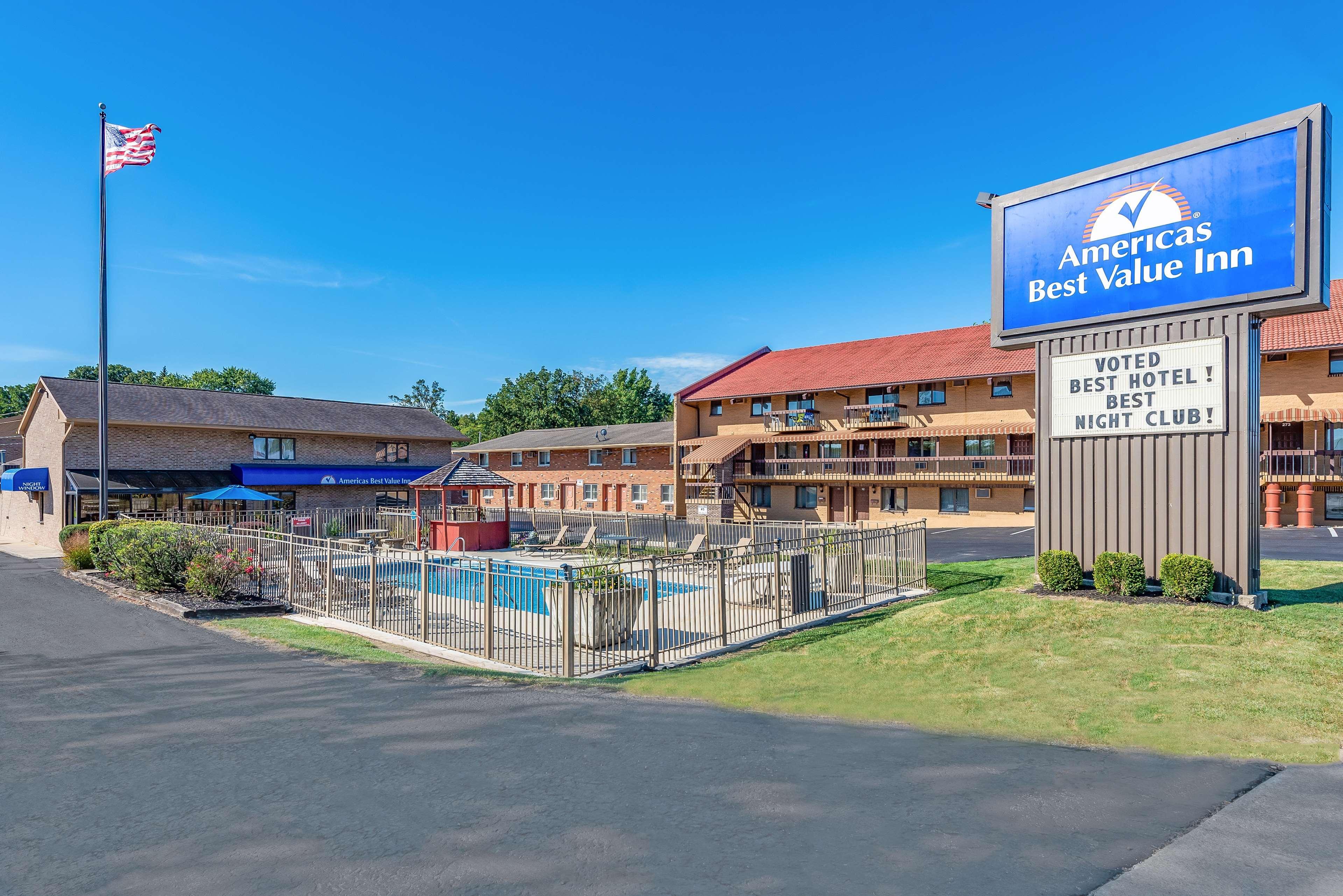 Americas Best Value Inn St. Marys Buitenkant foto